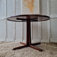 Load image into Gallery viewer, VINTAGE ROUND PARKER FURNITURE DINING TABLE
