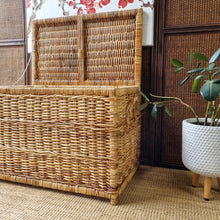 Load image into Gallery viewer, LARGE WICKER STORAGE TRUNK BLANKET BOX CHEST
