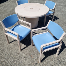 Load image into Gallery viewer, VINTAGE SEBEL 5 PIECE OUTDOOR PATIO SETTING. PASTOE CHAIRS &amp; INTEGRA TABLE.
