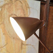 Load image into Gallery viewer, VINTAGE PLANET STUDIO K DESK LAMP
