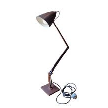 Load image into Gallery viewer, VINTAGE PLANET STUDIO K DESK LAMP
